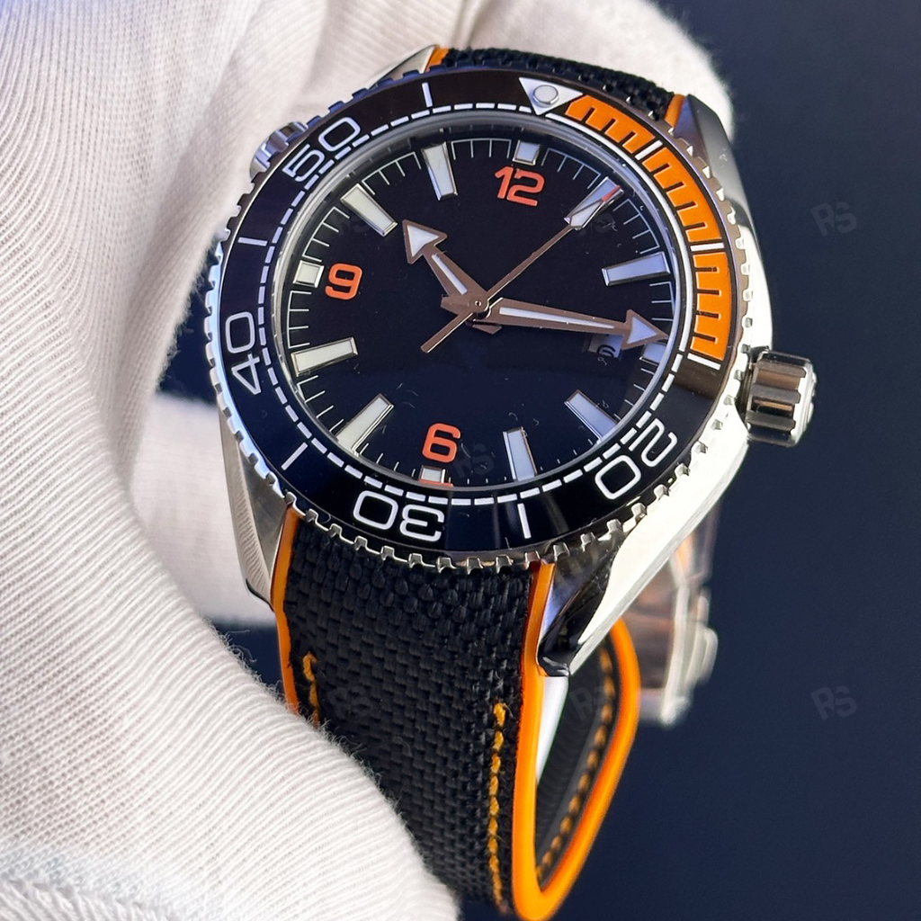 Aura Abyss Black